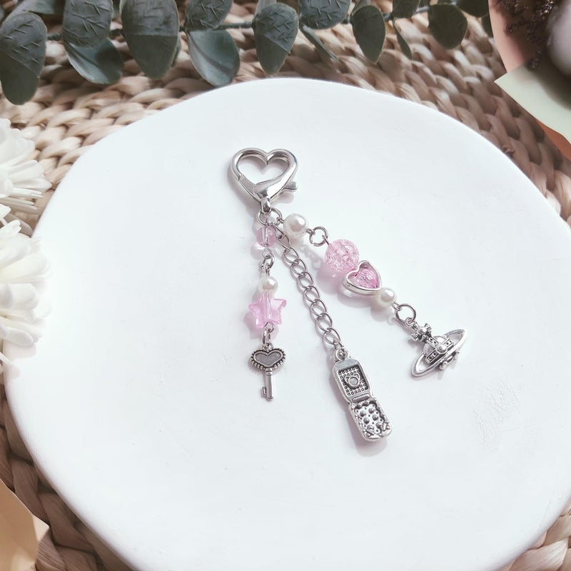 cioatu Cute Keychain Aesthetic Y2K Keychain Accessories Cute Heart Butterfly Strawberry Bear Key Chain for Keys Bags Women Gifts (1PCS Pink) - Image 5